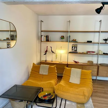 Maison De Quartier Lacan Vieil * Антіб