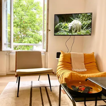 Maison De Quartier Lacan Vieil Апартаменти Антіб