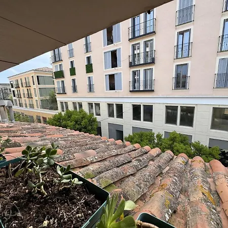 Maison De Quartier Lacan Vieil * Антіб