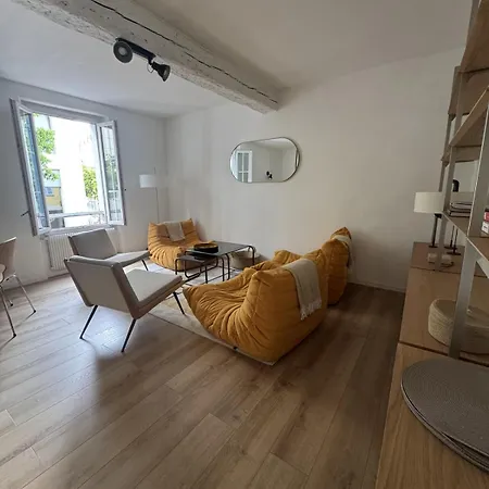 Maison De Quartier Lacan Vieil *